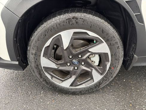 Certified 2024 Subaru Crosstrek 2.5i Limited w/ Crosstrek Mirror Package image 13