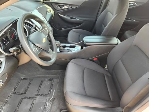 Used 2023 Chevrolet Malibu LT FWD image 7