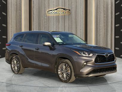 Used 2021 Toyota Highlander Platinum
