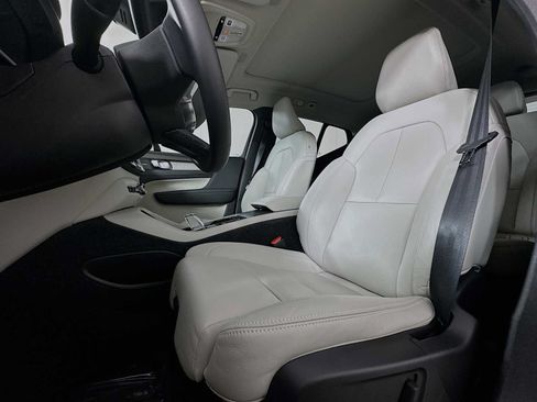 Used 2026 Volvo XC40 B5 Ultra w/ Climate Package AWD/4WD image 19