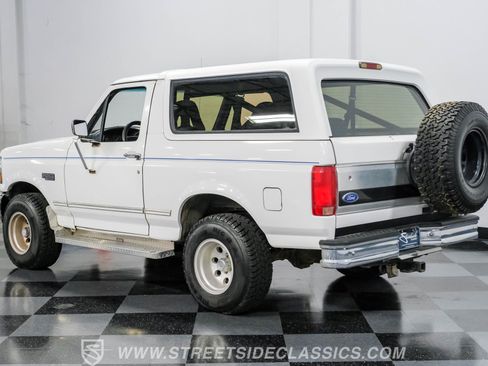 Used 1994 Ford Bronco XLT image 7