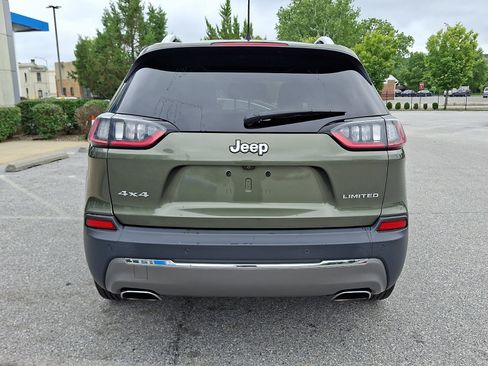 Used 2019 Jeep Cherokee Limited AWD/4WD image 5