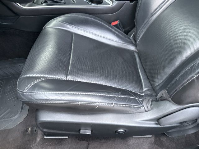 Used 2018 Dodge Challenger SXT Plus RWD image 12