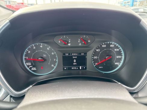 Used 2023 Chevrolet Equinox LS image 15