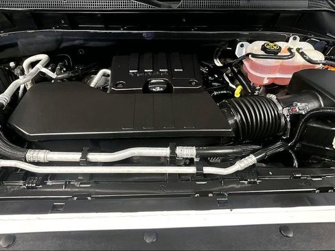 Used 2022 Chevrolet Silverado 1500 Custom image 9