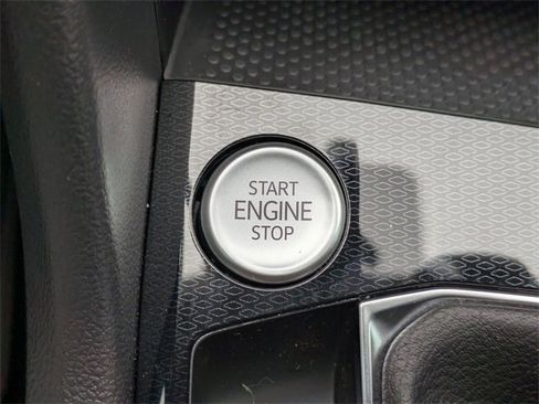 New 2026 Volkswagen Taos S image 30