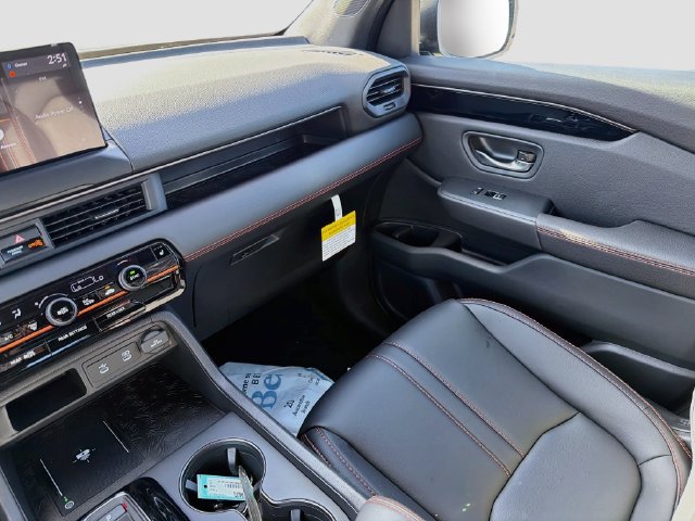 New 2026 Honda Pilot TrailSport image 23