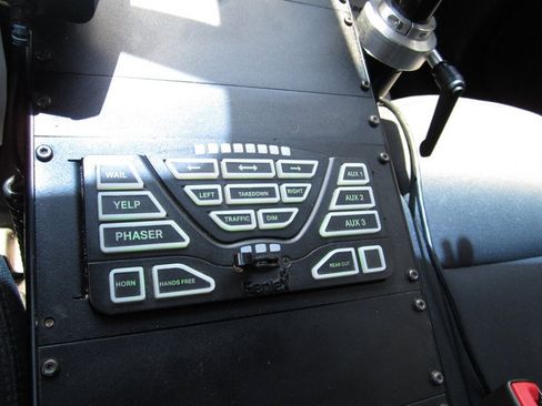 Used 2018 Ford Taurus Police Interceptor AWD image 18