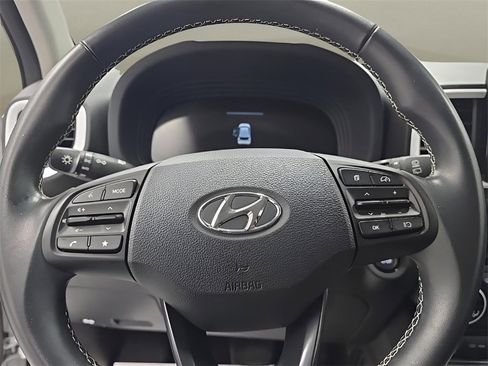 Certified 2023 Hyundai Venue Limited image 23