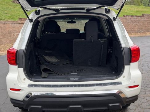 Used 2020 Nissan Pathfinder S FWD image 4