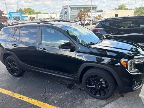 Used 2024 GMC Terrain SLE w/ Driver Convenience Package AWD/4WD image 1