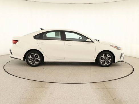 Used 2020 Kia Forte LXS FWD image 8