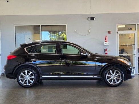 Used 2016 INFINITI QX50 AWD w/ Premium Package image 4