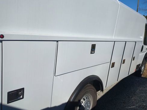 New 2024 RAM ProMaster 3500 w/ Convenience Group image 23
