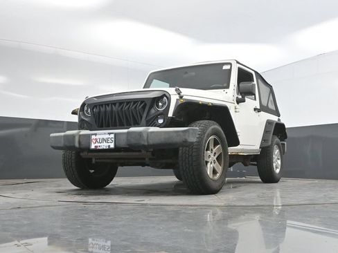 Used 2008 Jeep Wrangler X AWD/4WD image 31