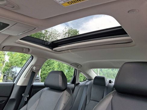 Used 2023 Honda Accord EX-L image 14