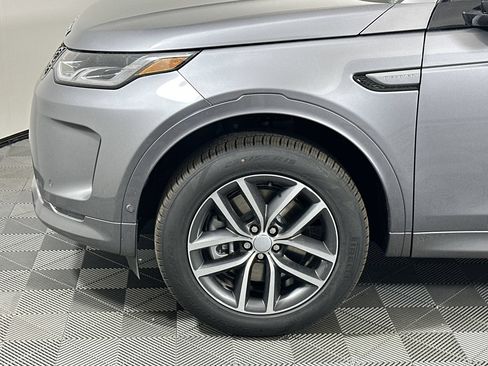 Certified 2025 Land Rover Discovery Sport S AWD/4WD image 9