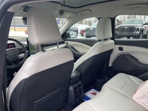 Used 2025 Ford Mustang Mach-E Premium image 11