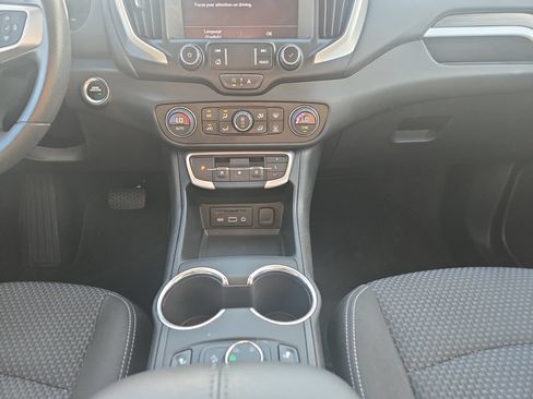 Used 2024 GMC Terrain SLE w/ Driver Convenience Package AWD/4WD image 12