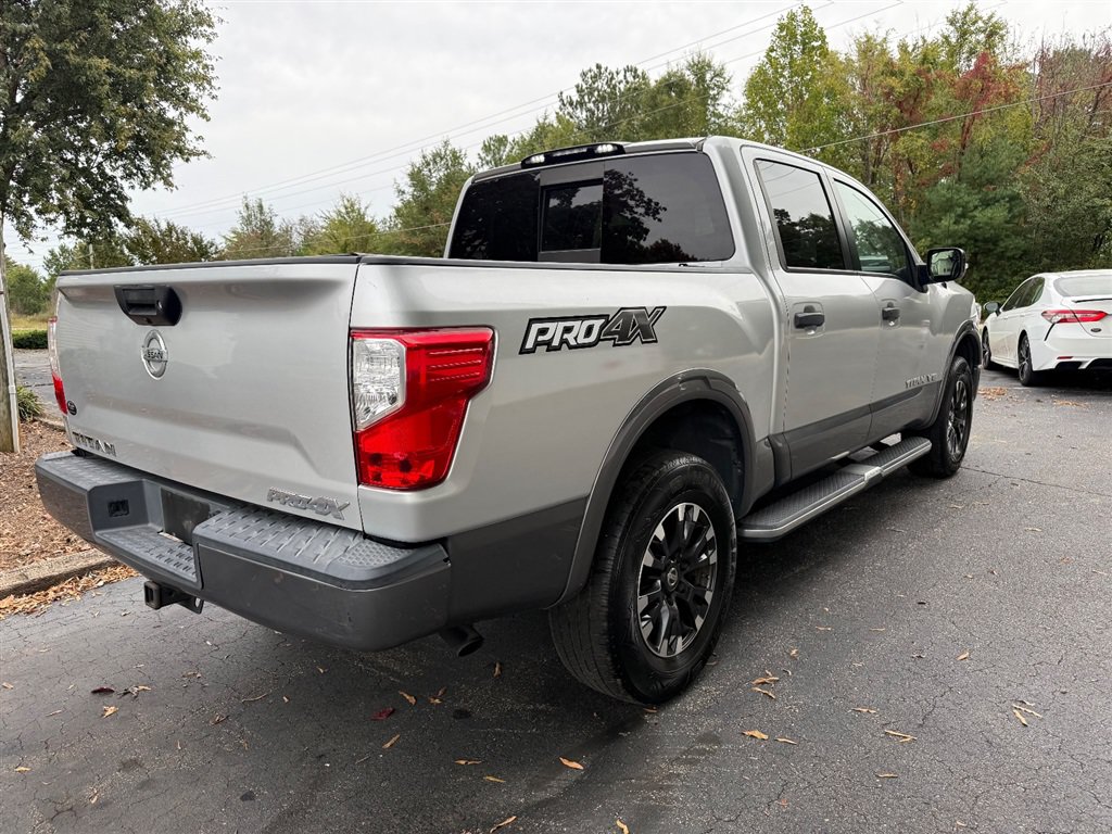 Used 2019 Nissan Titan PRO-4X AWD/4WD image 5