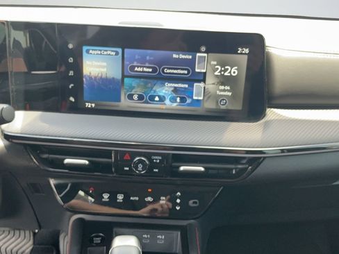 Certified 2025 Nissan Kicks SR FWD image 25