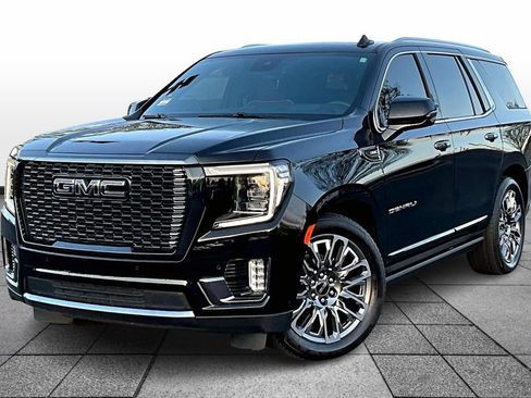 Used 2023 GMC Yukon Denali Ultimate image 3