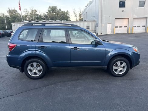 Used 2012 Subaru Forester 2.5X w/ Popular Pkg 3 AWD/4WD image 2