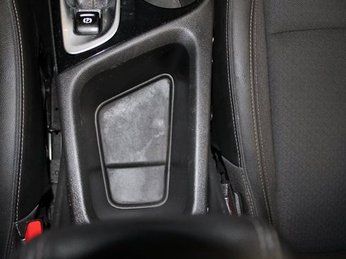 Used 2020 Buick Encore GX Select image 36