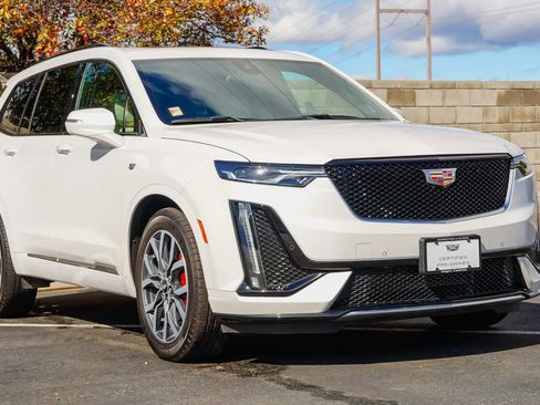 Certified 2024 Cadillac XT6 Sport image 5