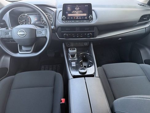 Certified 2025 Nissan Rogue S image 27