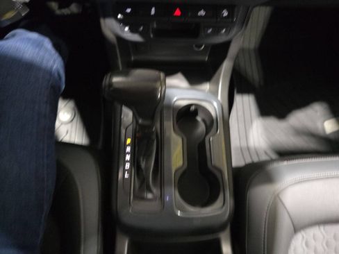 Used 2018 Chevrolet Colorado Z71 image 38