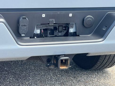 Used 2024 GMC Sierra 1500 Elevation AWD/4WD image 7
