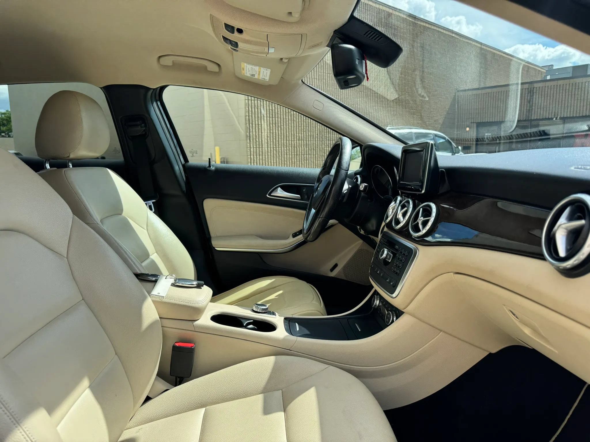 Used 2015 Mercedes-Benz GLA 250 4MATIC image 24