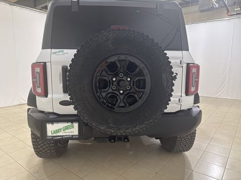 Used 2023 Ford Bronco Wildtrak image 4