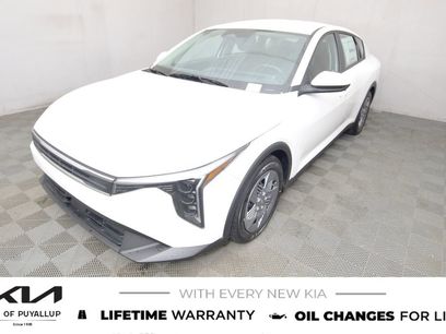 New 2025 Kia K4 LX