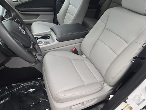 Used 2025 Honda Ridgeline RTL image 14