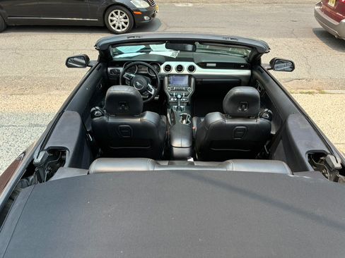 Used 2019 Ford Mustang GT Premium RWD image 21