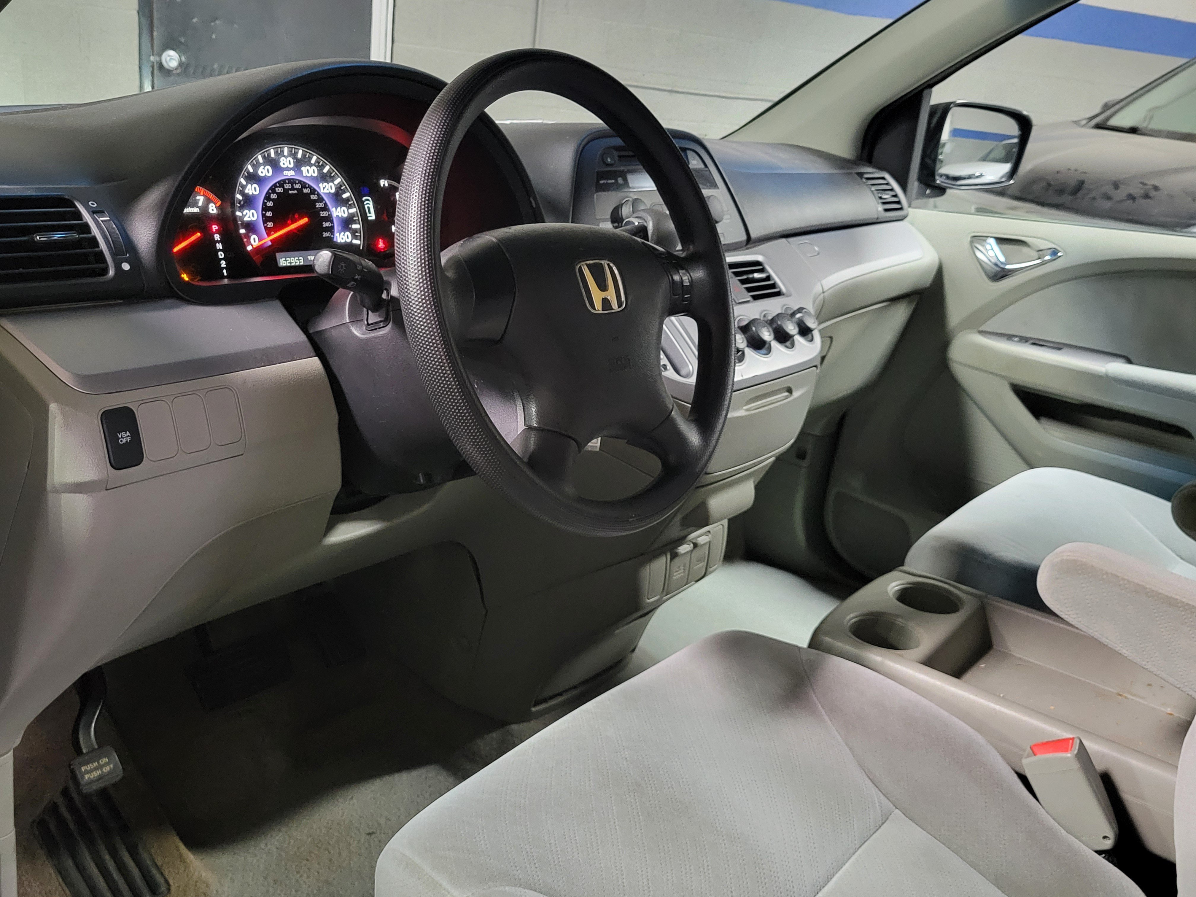 Used 2008 Honda Odyssey LX image 9