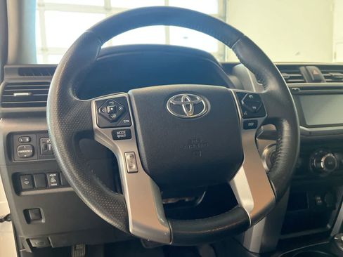 Used 2019 Toyota 4Runner SR5 image 14