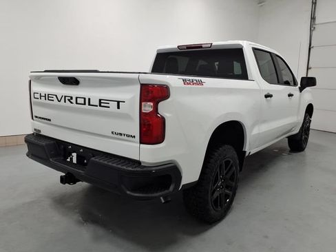 Used 2025 Chevrolet Silverado 1500 Custom Trail Boss AWD/4WD image 3