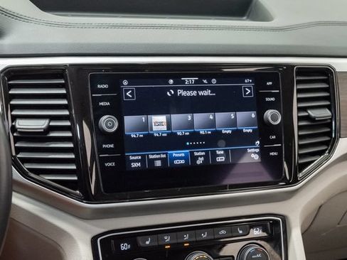 Used 2022 Volkswagen Atlas SE FWD image 16