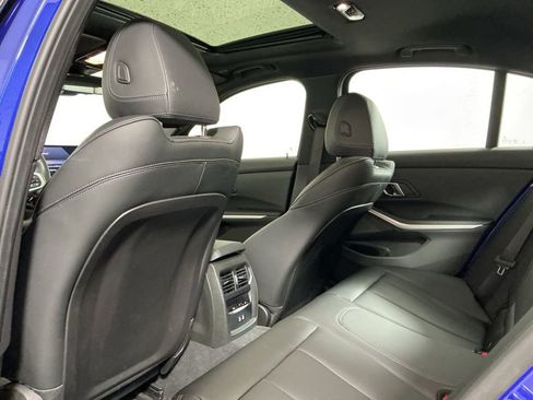 Certified 2025 BMW 330i Sedan w/ M Sport Package RWD image 28