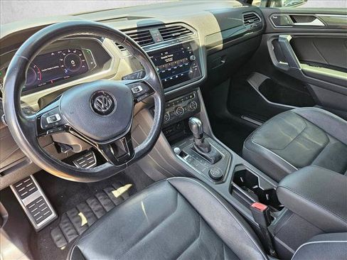 Used 2020 Volkswagen Tiguan SEL Premium R-Line AWD/4WD image 10