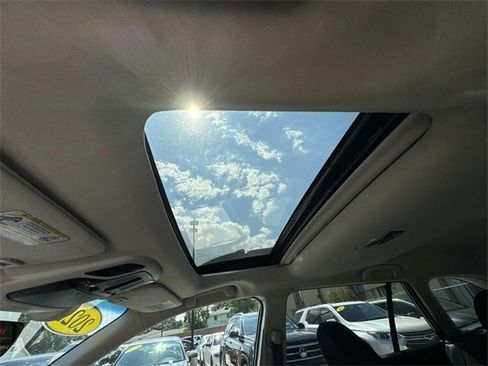 Used 2022 Subaru Outback Premium image 27