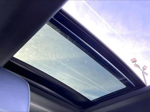 Used 2023 Chrysler 300 S image 17