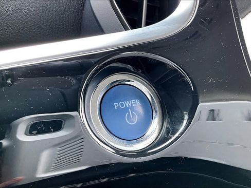 Used 2022 Toyota Prius Prime XLE FWD image 33