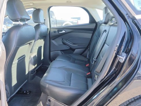 Used 2018 Ford Focus Titanium image 29