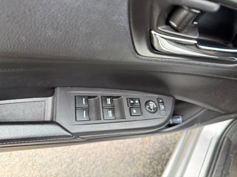 Used 2014 Acura ILX FWD image 17