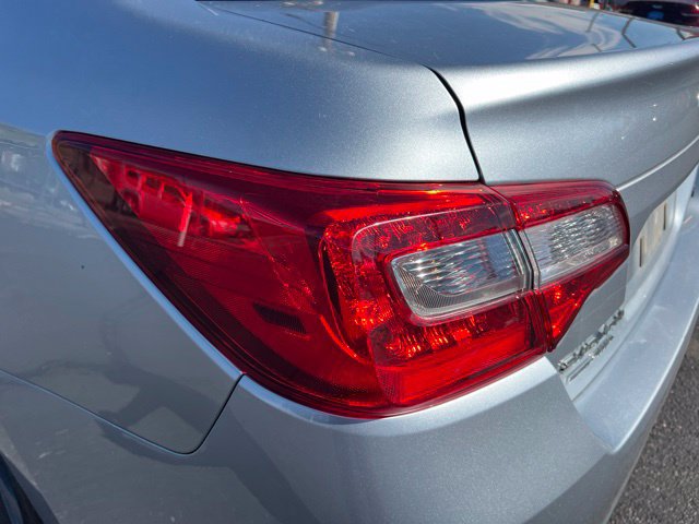 Used 2018 Subaru Legacy 2.5i Limited AWD/4WD image 10