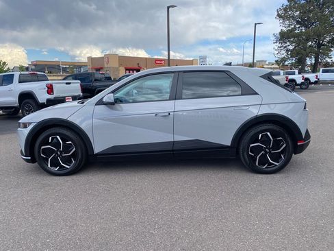 Used 2024 Hyundai Ioniq 5 SEL AWD/4WD image 2